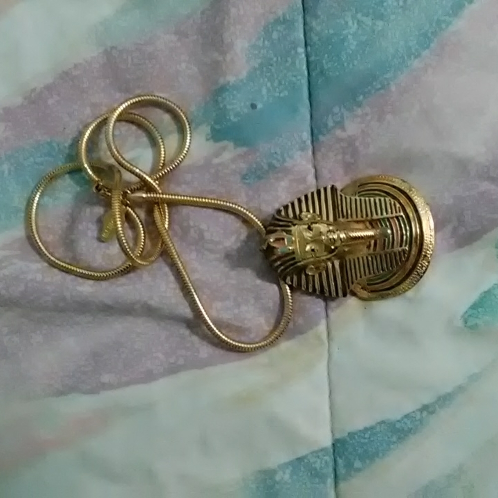 Eisenberg Pharaoh pendant necklace.